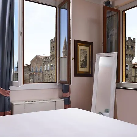 Signoria Square Apartment Florence