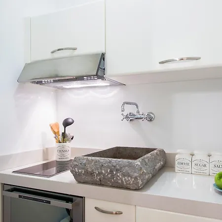Signoria Square Apartment