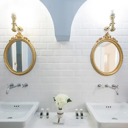 Signoria Square Apartment