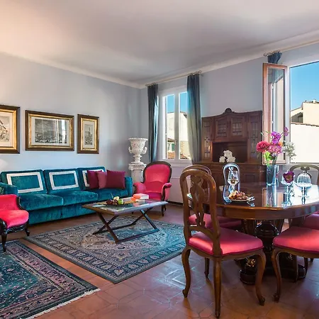 Apartment Signoria Square *